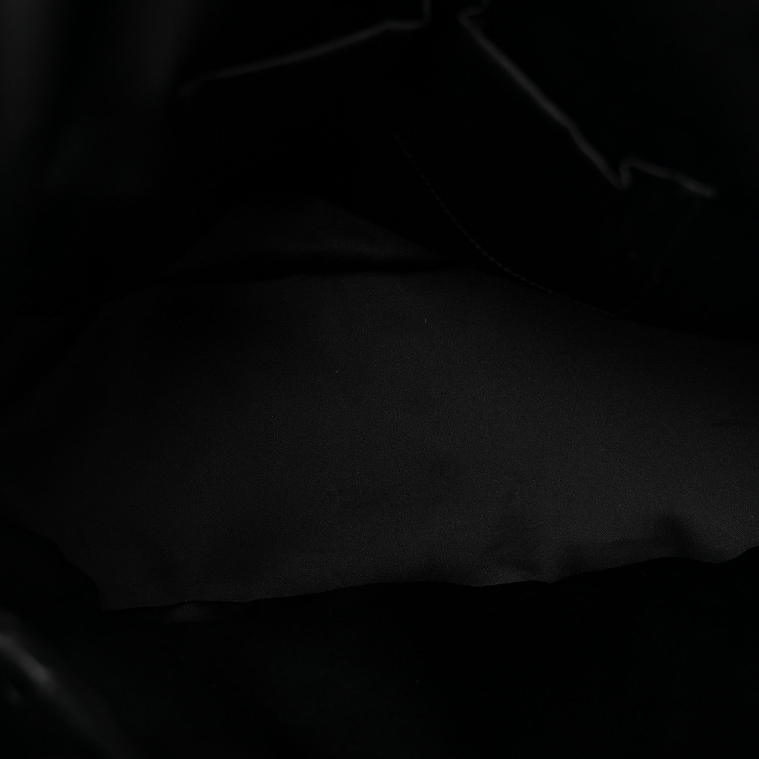 Calfskin Oversized Muse Black