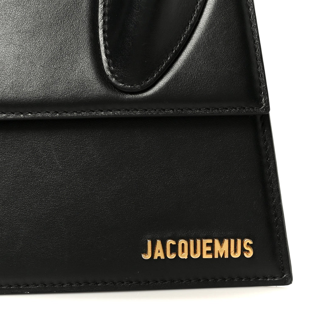 Smooth Calfskin Le Chiquito Moyen Black