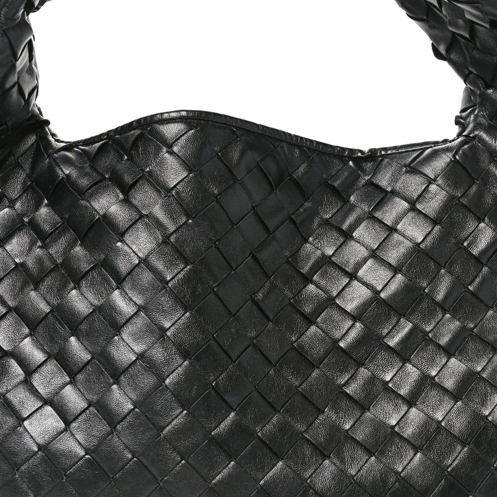 Calfskin Intrecciato Small Hop Black