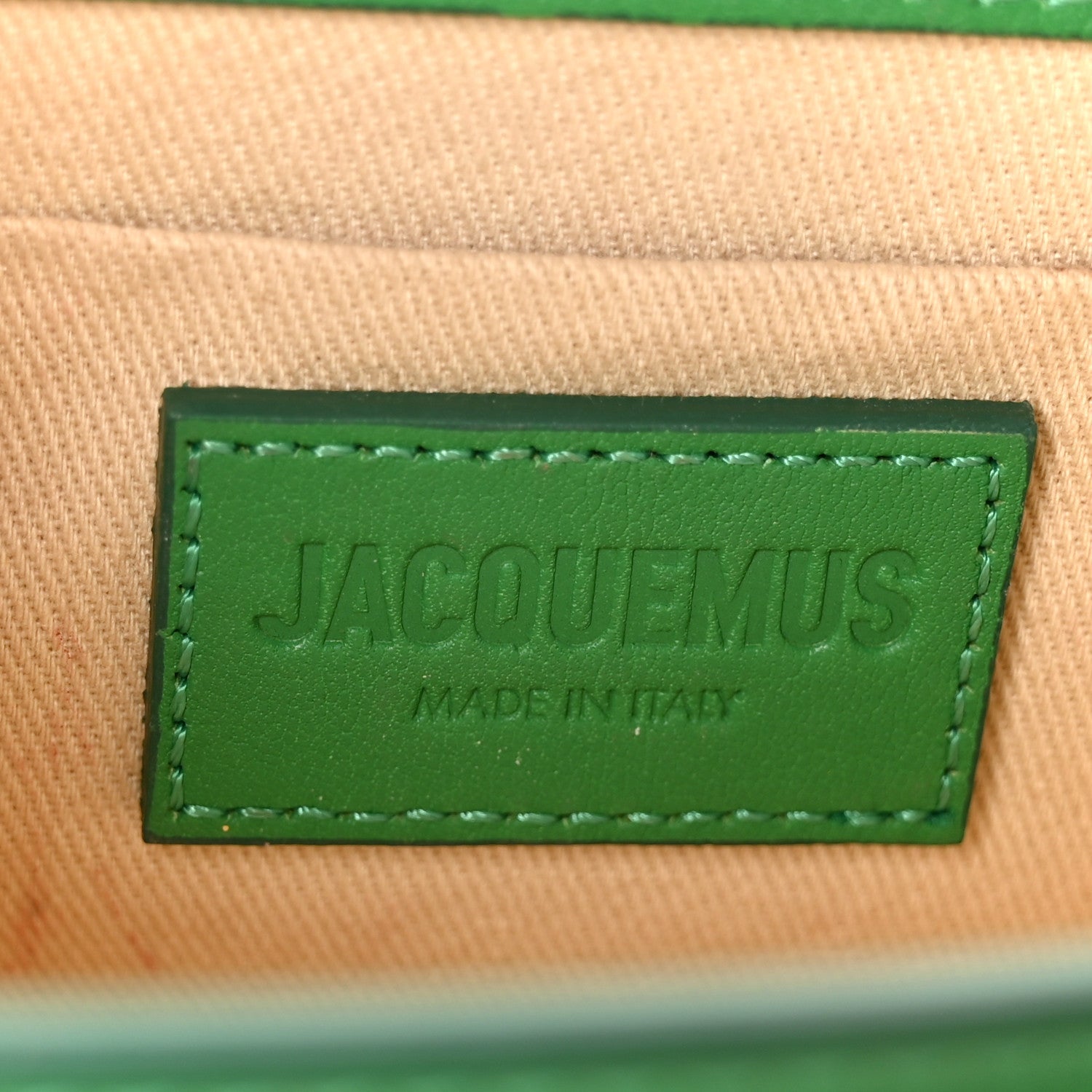 Smooth Calfskin Le Chiquito Long Green