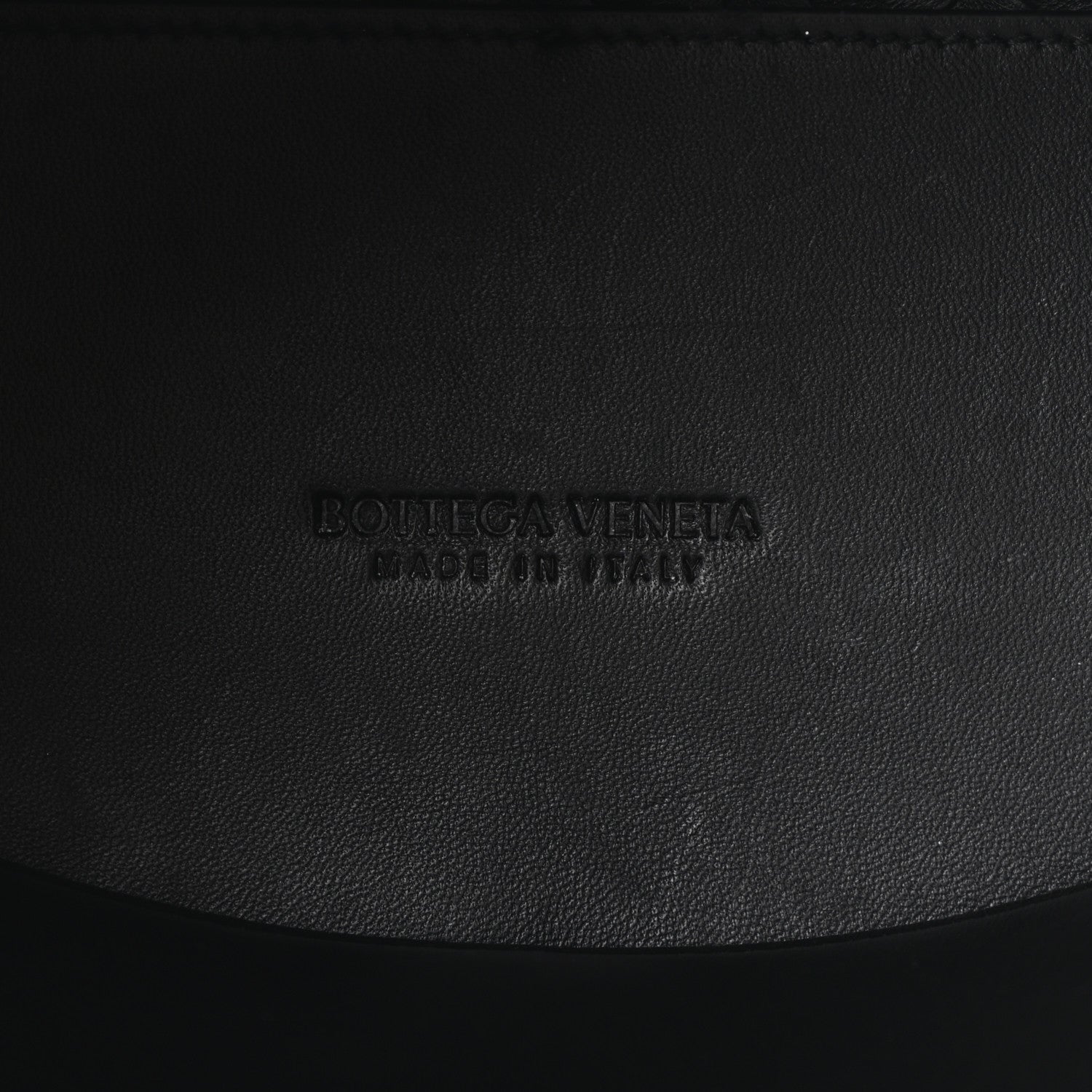 Nappa Intrecciato Medium Andiamo Shoulder Bag Black