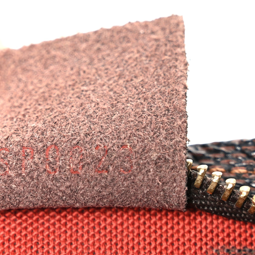 Damier Ebene Trousse Make Up Bag Pochette