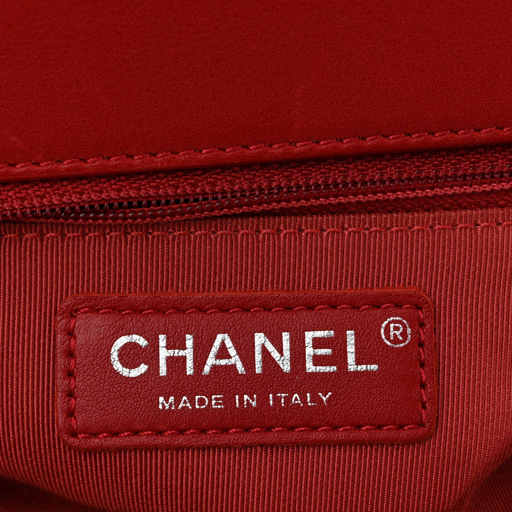Lambskin Quilted New Medium Boy Flap Red