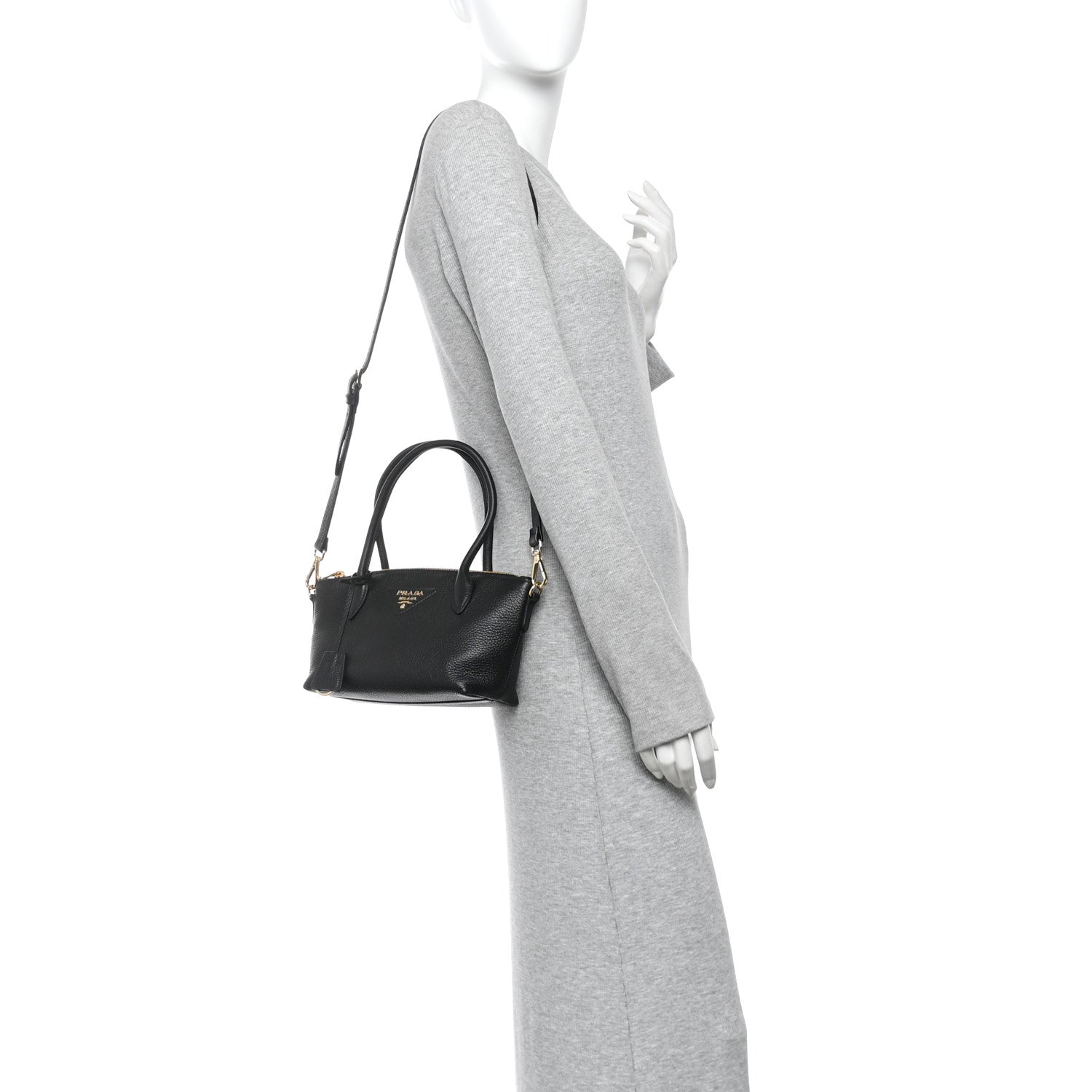 Vitello Daino Small Tote Black
