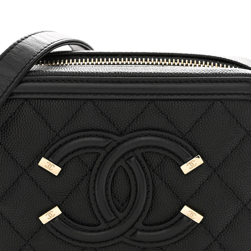 Caviar Quilted CC Filigree Vanity Clutch With Chain Black