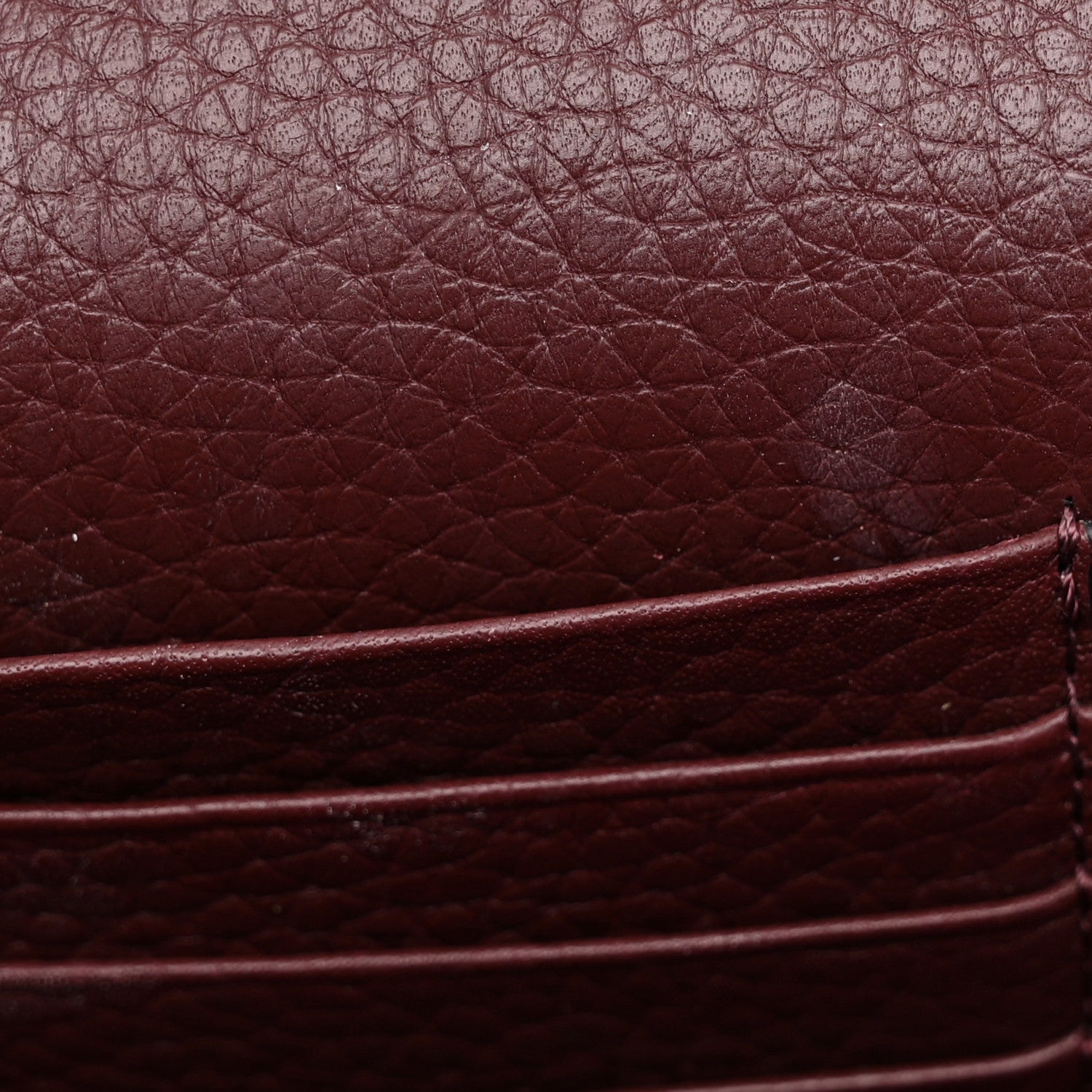 Pebbled Calfskin Rockstud Envelope Wallet on Chain Vinaccia