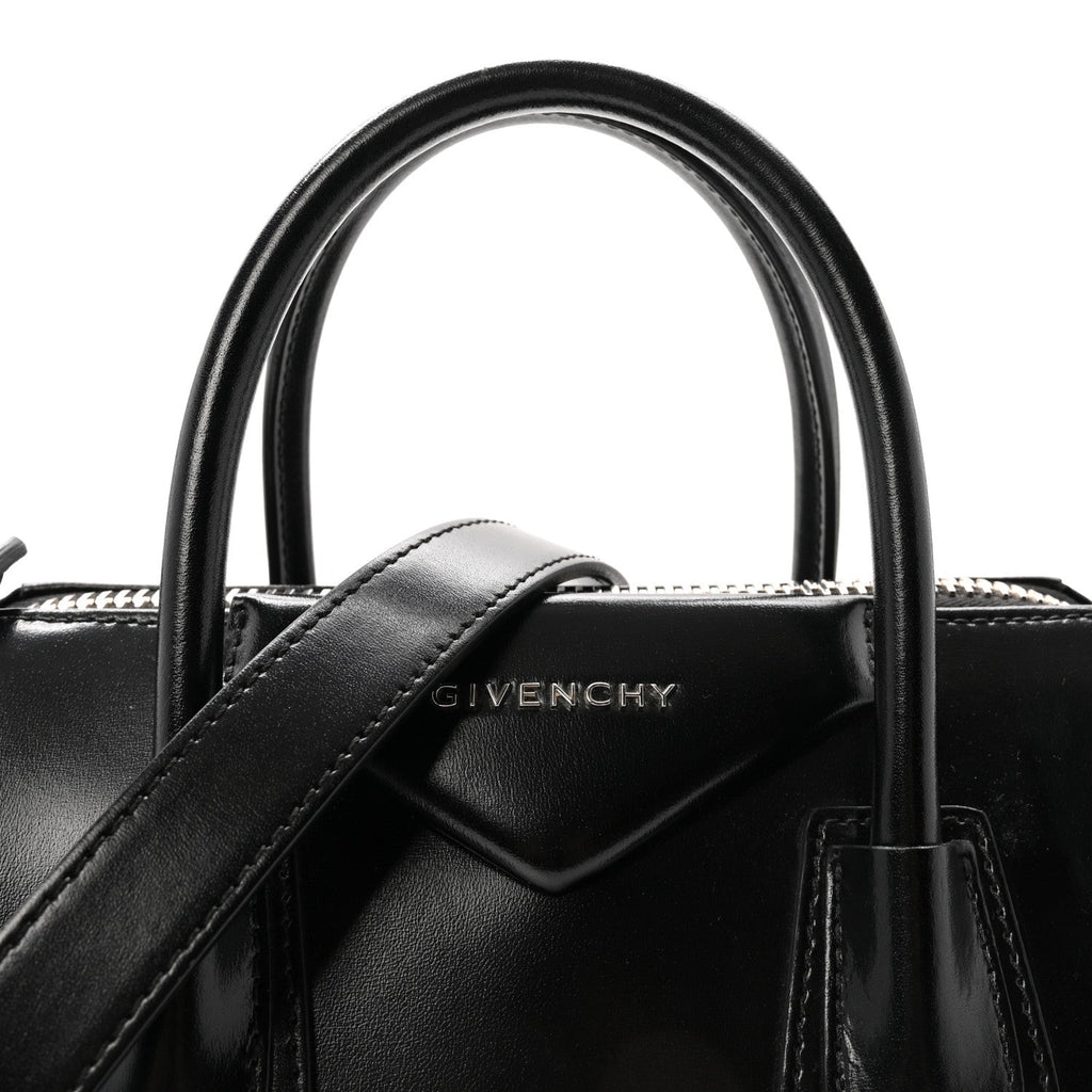 Shiny Lord Calfskin Small Antigona Black