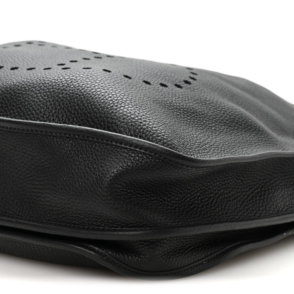 Taurillon Clemence Evelyne III TGM Black