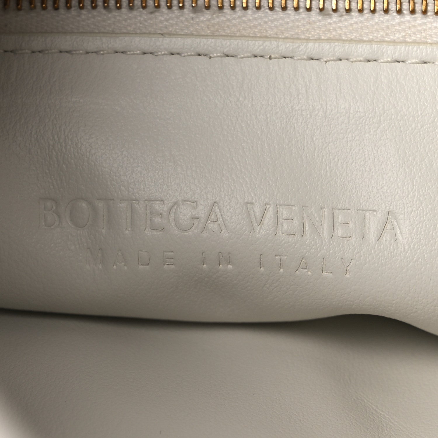 Calfskin Intrecciato Large Hop Sterling White