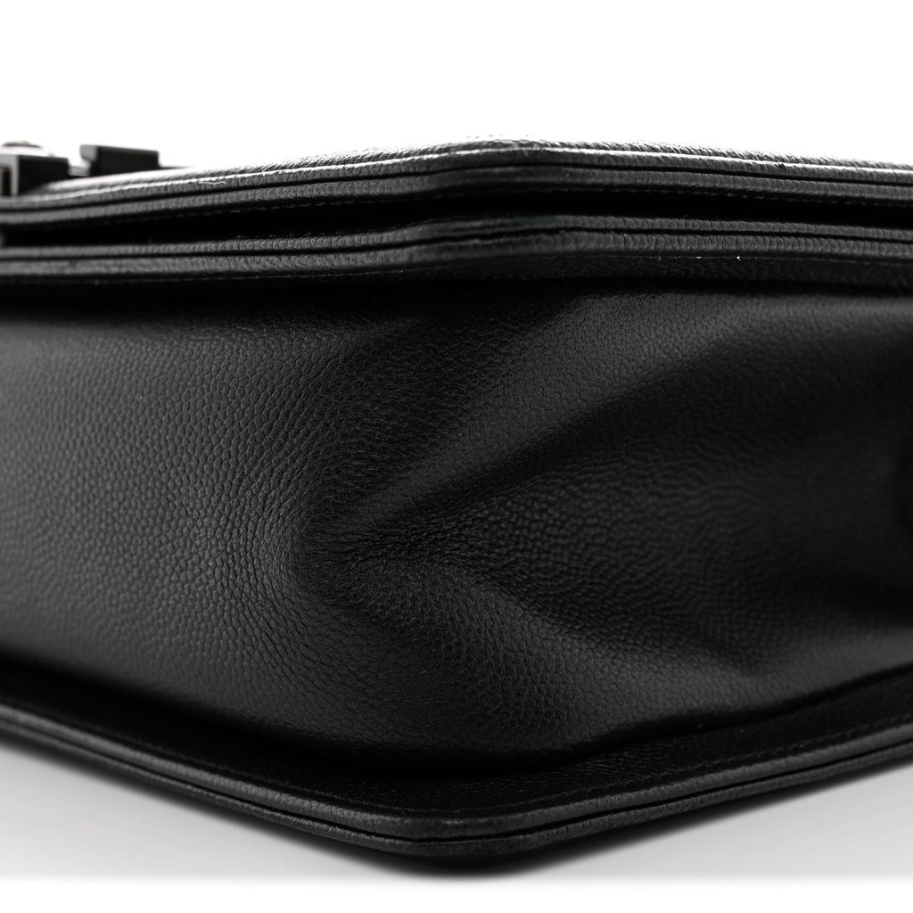 Caviar Quilted Medium Boy Flap So Black