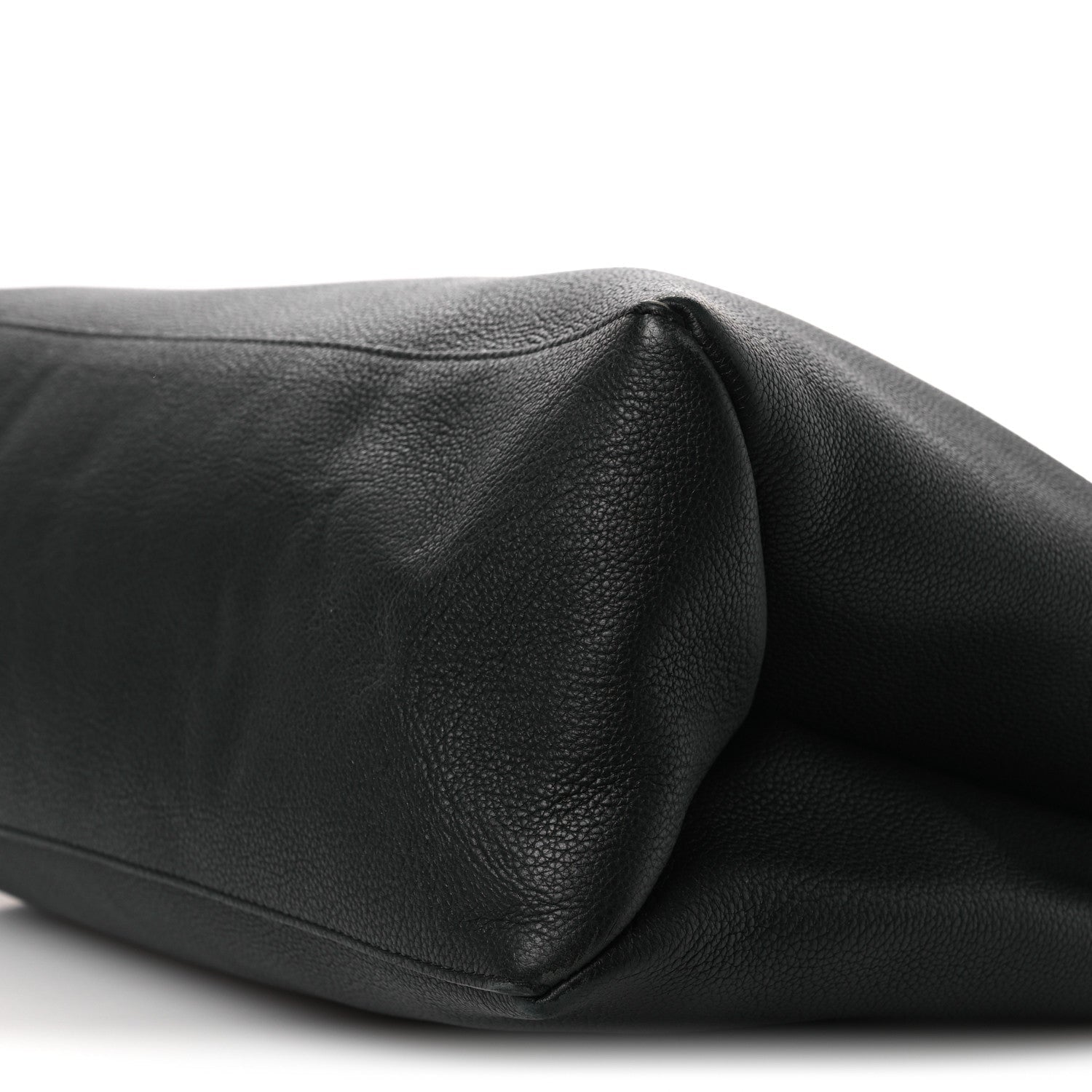 Grained Calfskin Lockme Shopper Black