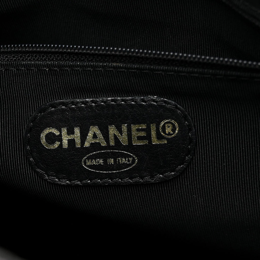 Caviar Shoulder Bag Black