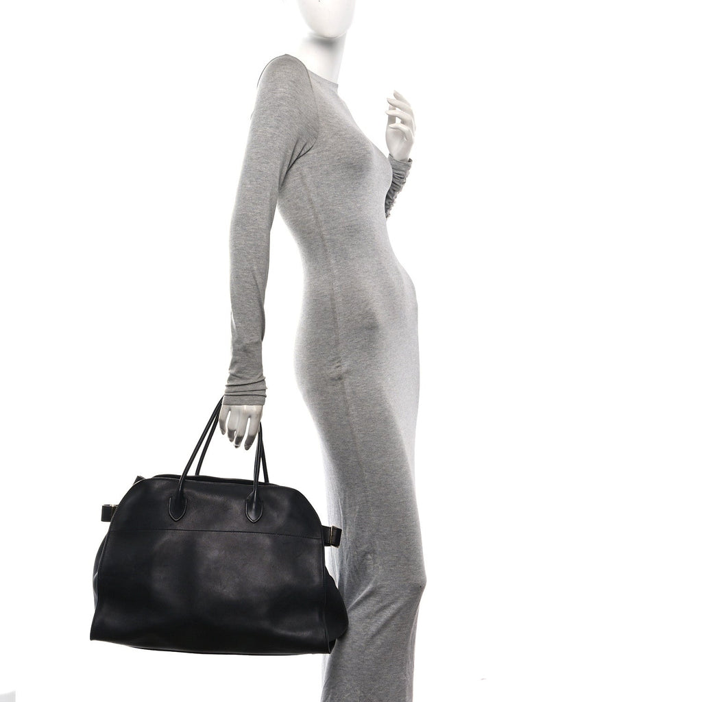 Polished Saddle Calfskin Soft Margaux 17 Black