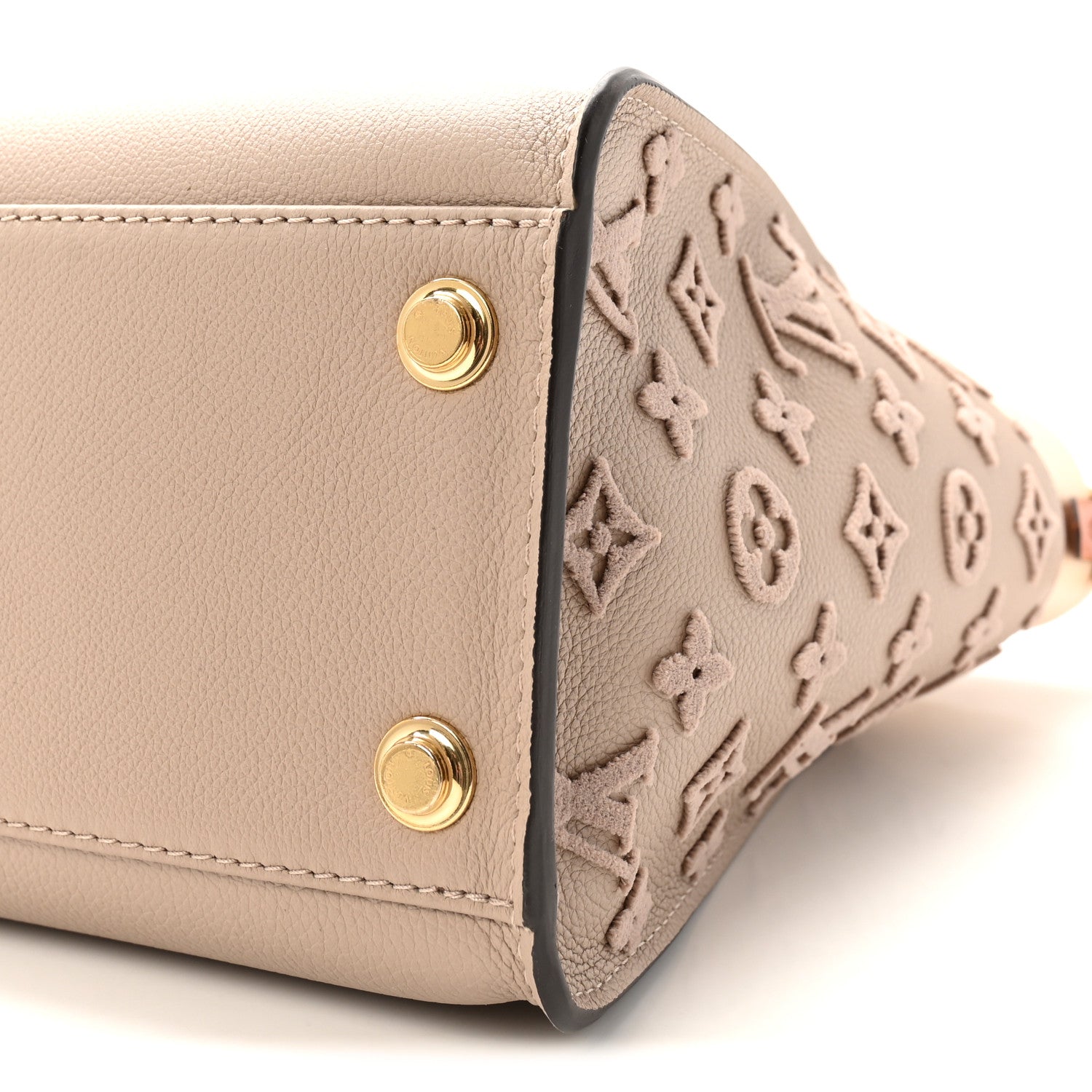 Calfskin Monogram Tufting On My Side Galet