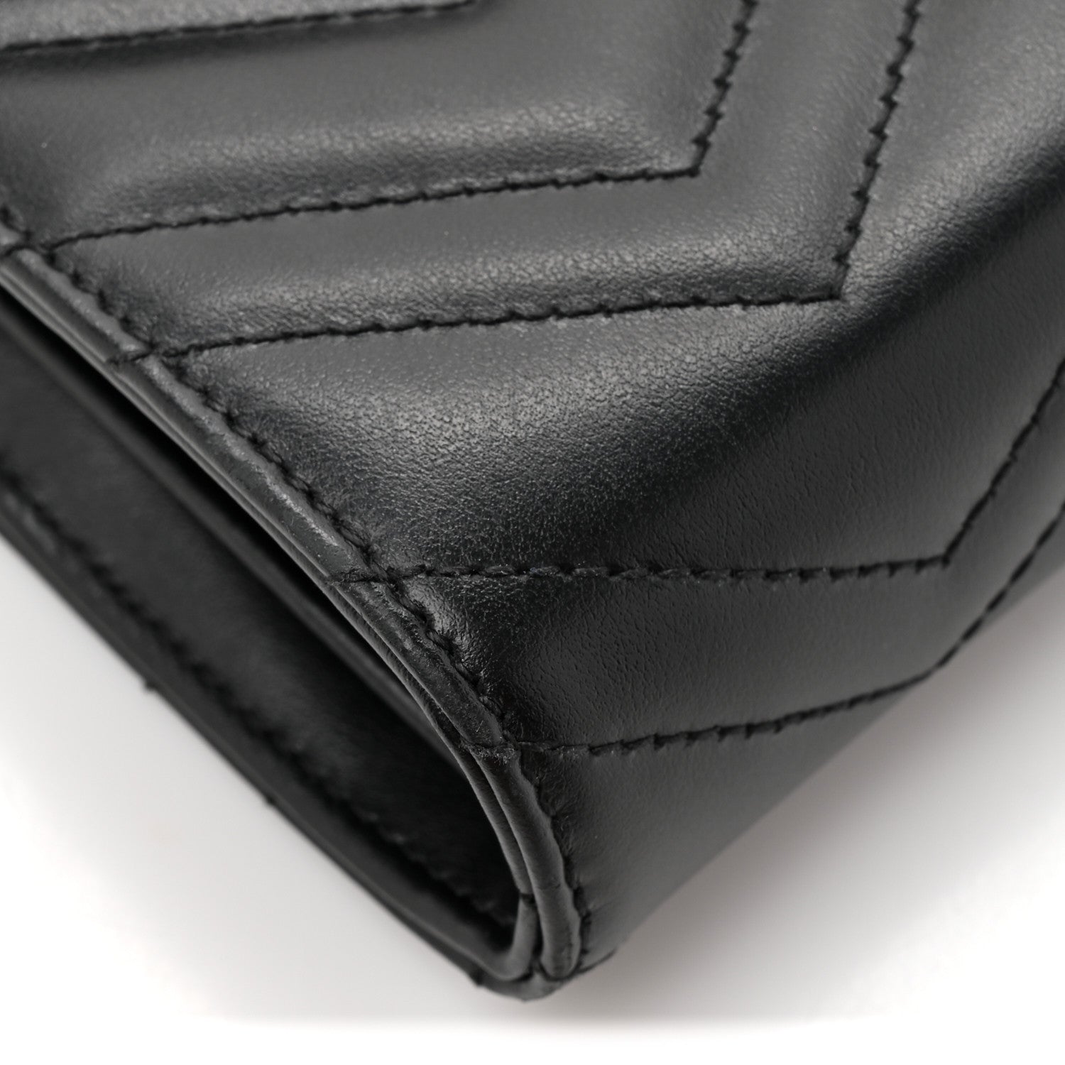 Calfskin Matelasse GG Marmont Chain Wallet Black