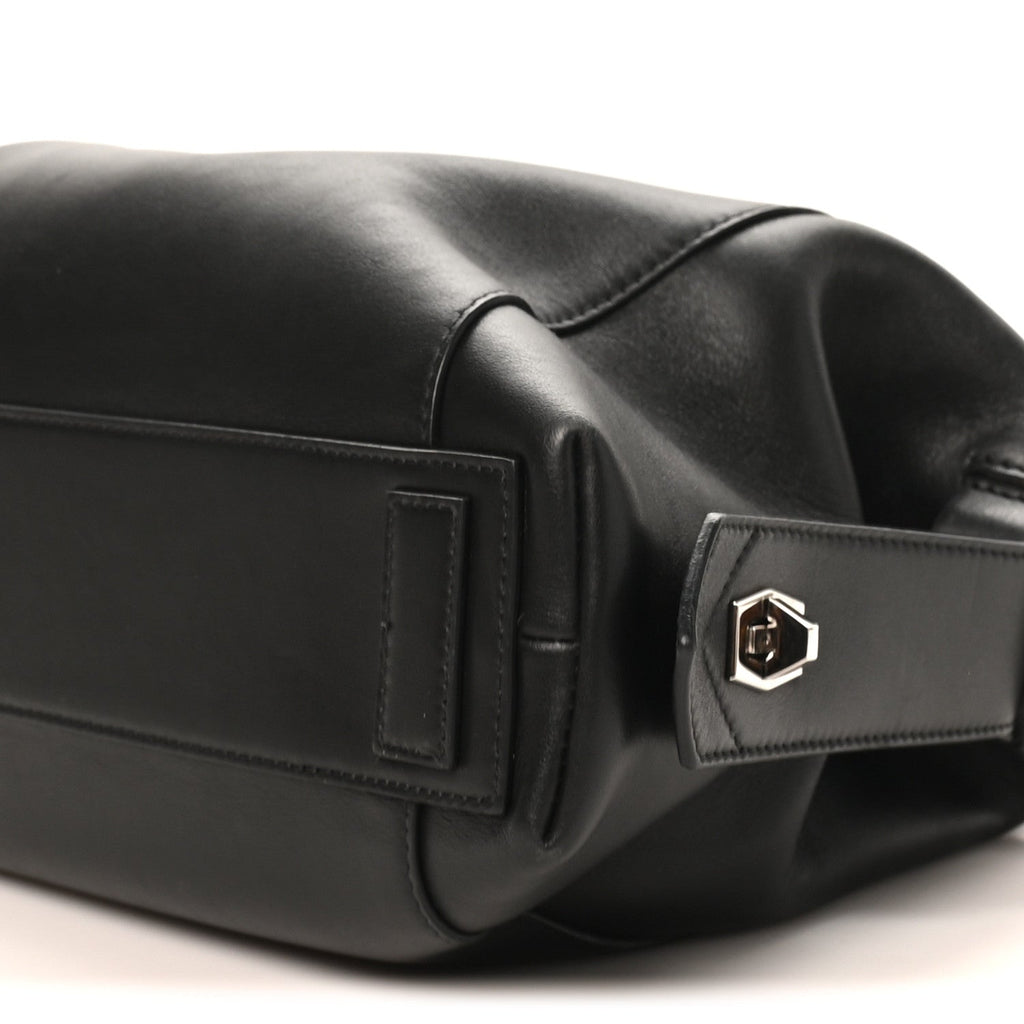 Smooth Calfskin Small Soft Antigona Black
