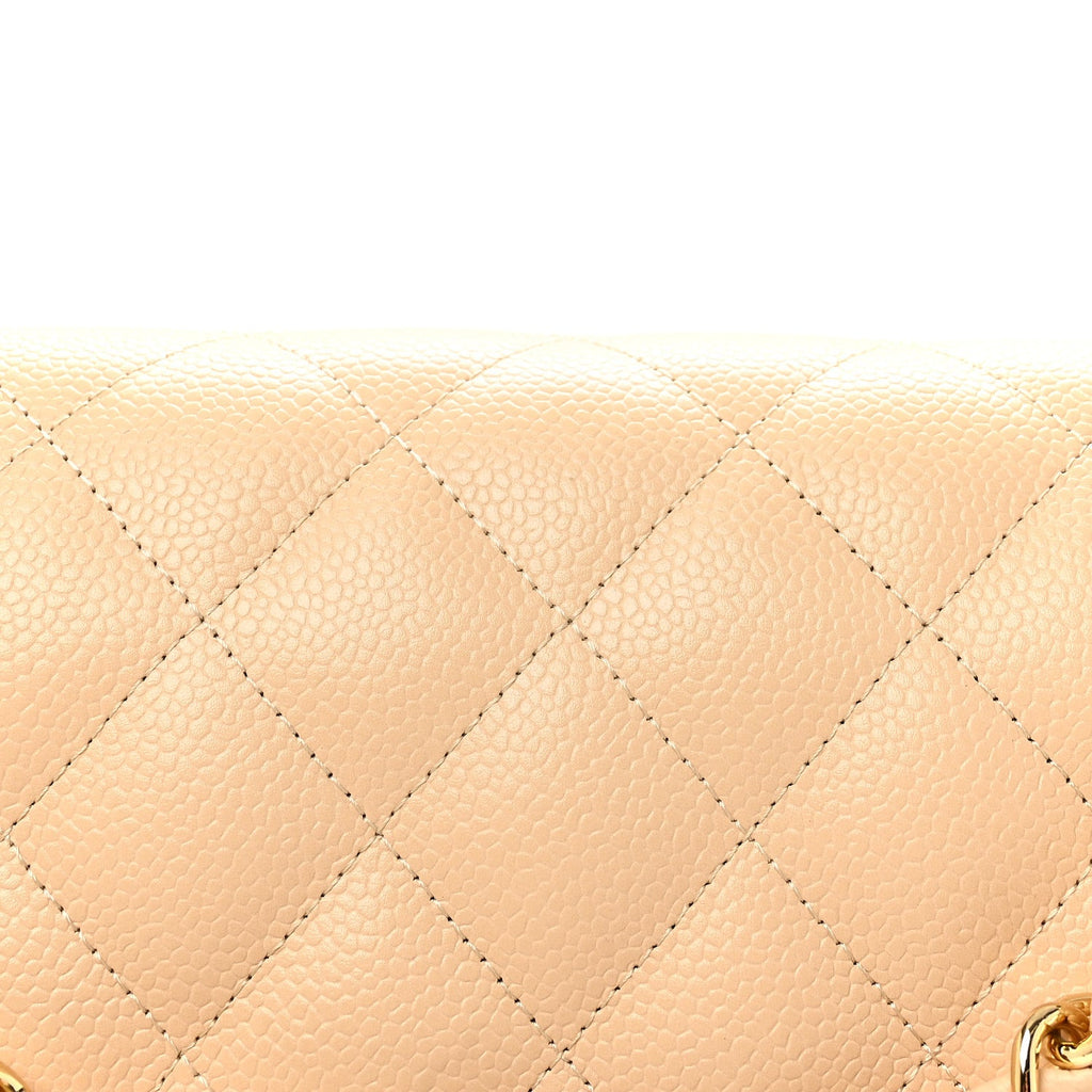 Caviar Quilted Jumbo Double Flap Beige Clair