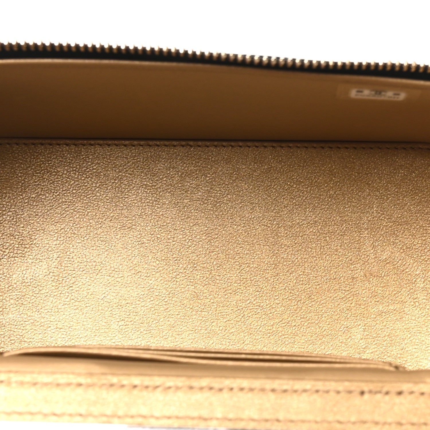Lambskin Quilted Pearl Crush Small Vanity Case With Chain Black