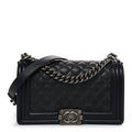 Caviar Quilted Medium Boy Flap Black