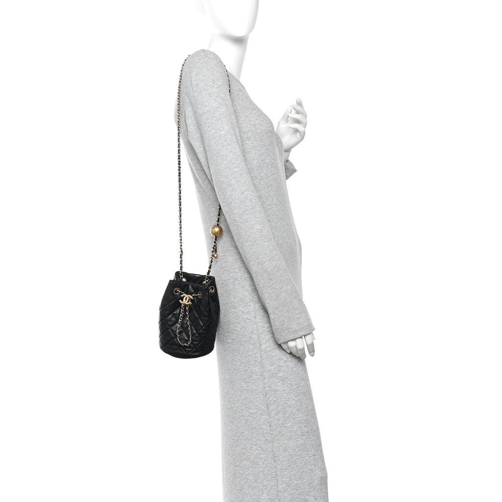 Lambskin Quilted Small Pearl Crush Bucket Bag Black