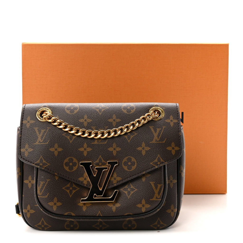 Monogram Passy