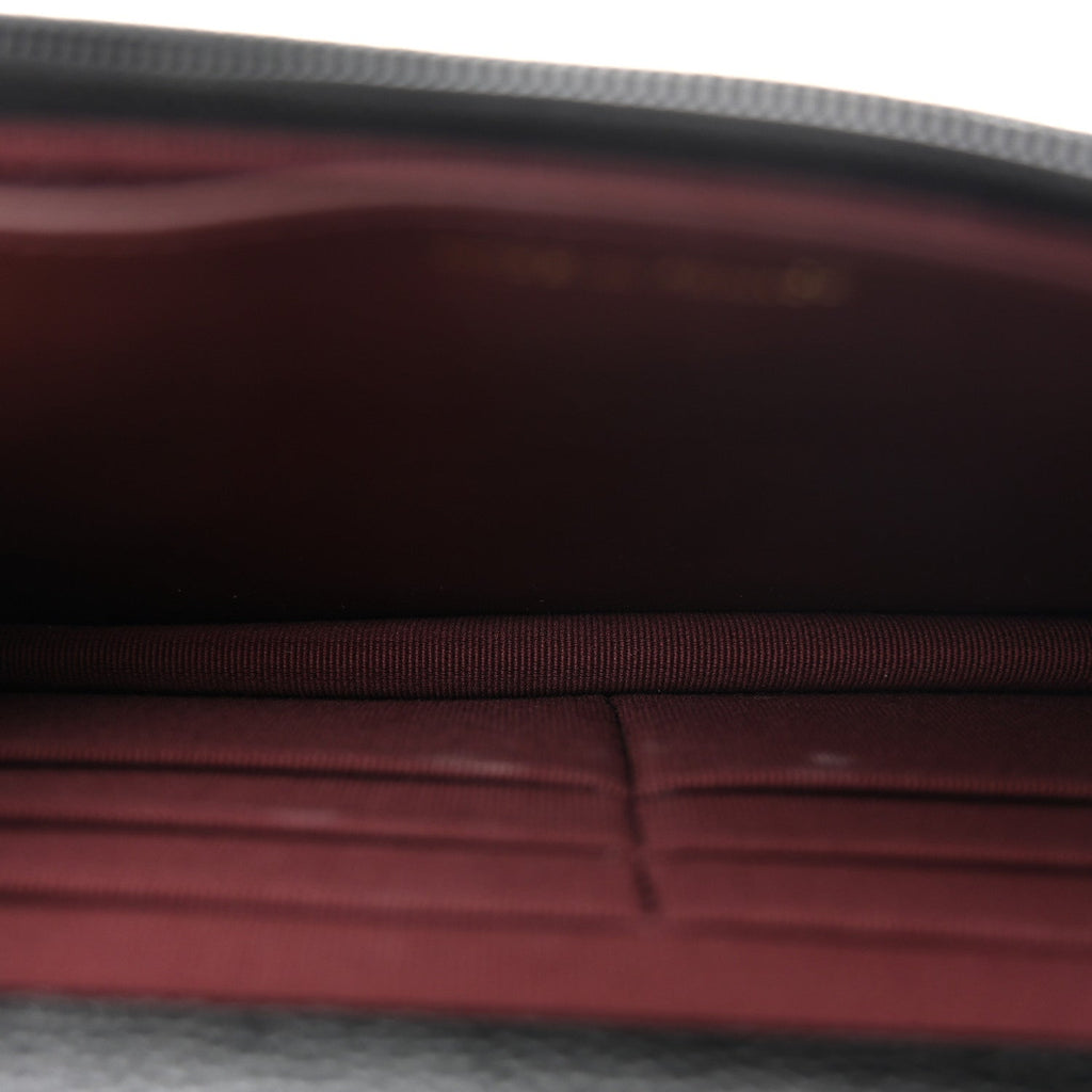 Caviar Quilted CC Turnlock Wallet On Chain WOC Black