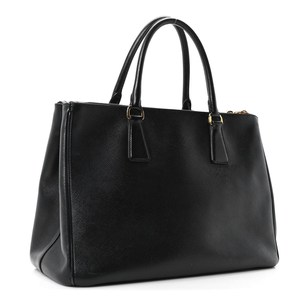 Saffiano Medium Galleria Double Zip Tote Black