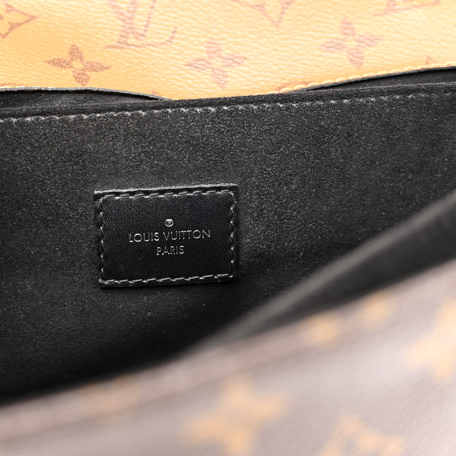 Reverse Monogram Pochette Metis