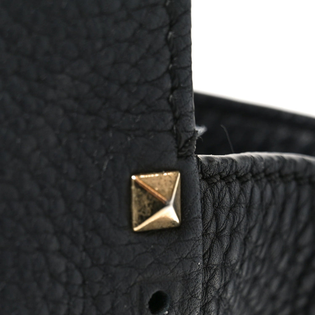 Pebbled Calfskin Medium Rockstud Tote Black