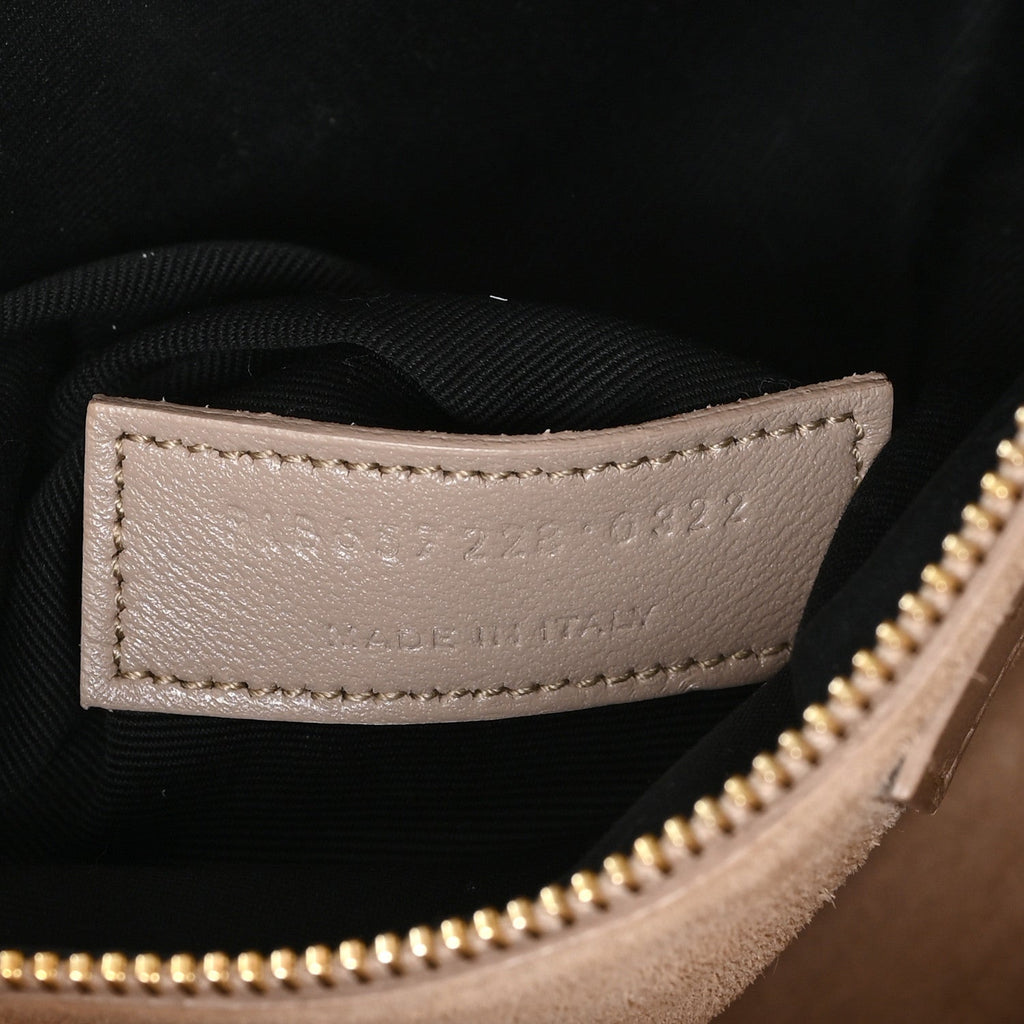 Smooth Calfskin Le 5 A 7 Hobo Crema Soft