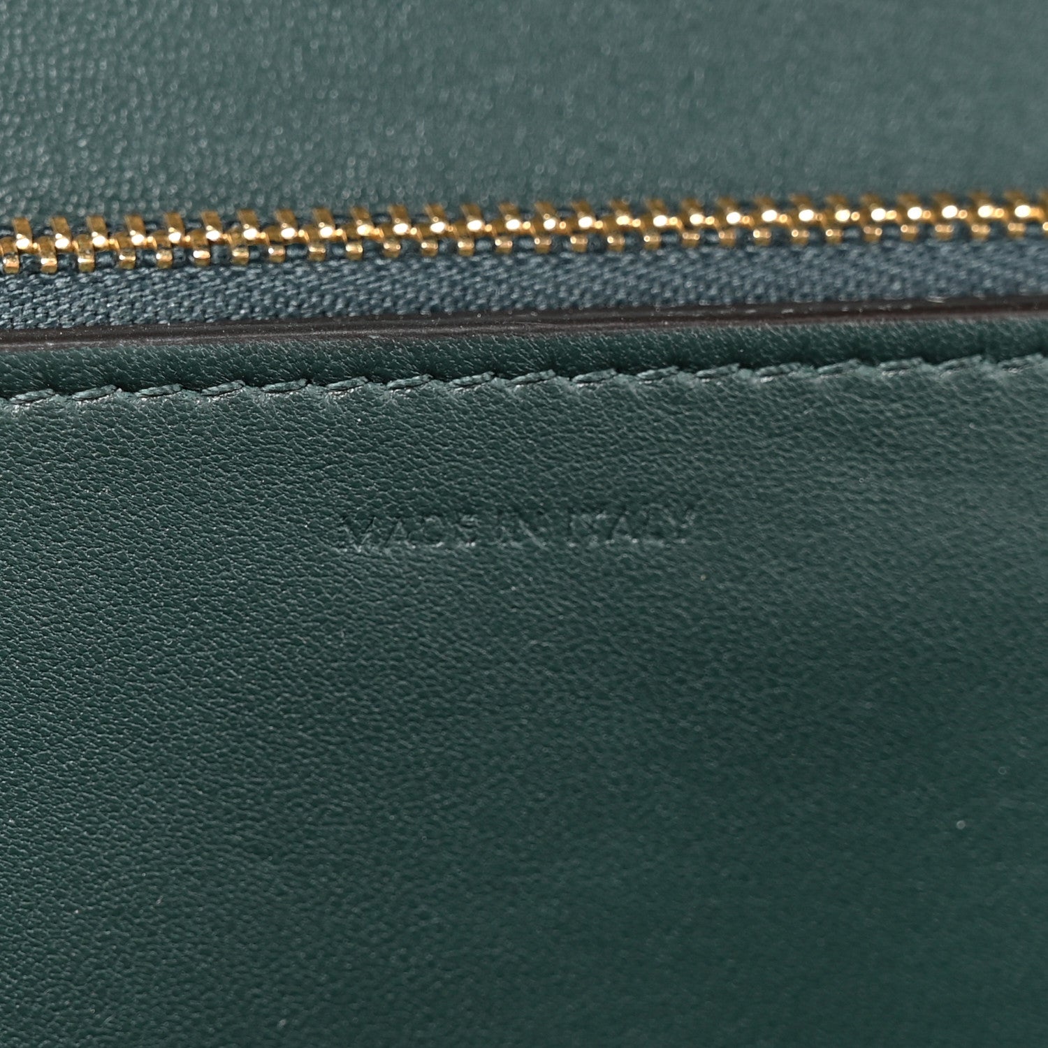 Box Calfskin Medium Classic Box Flap Bag Amazone