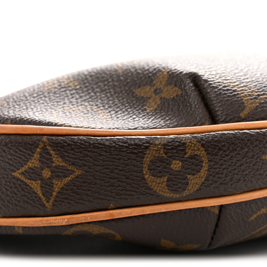Monogram Croissant PM