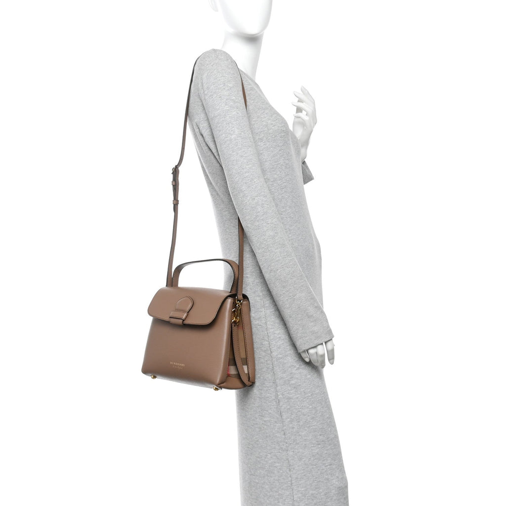 Derby Calfskin House Check Small Camberley Dark Sand