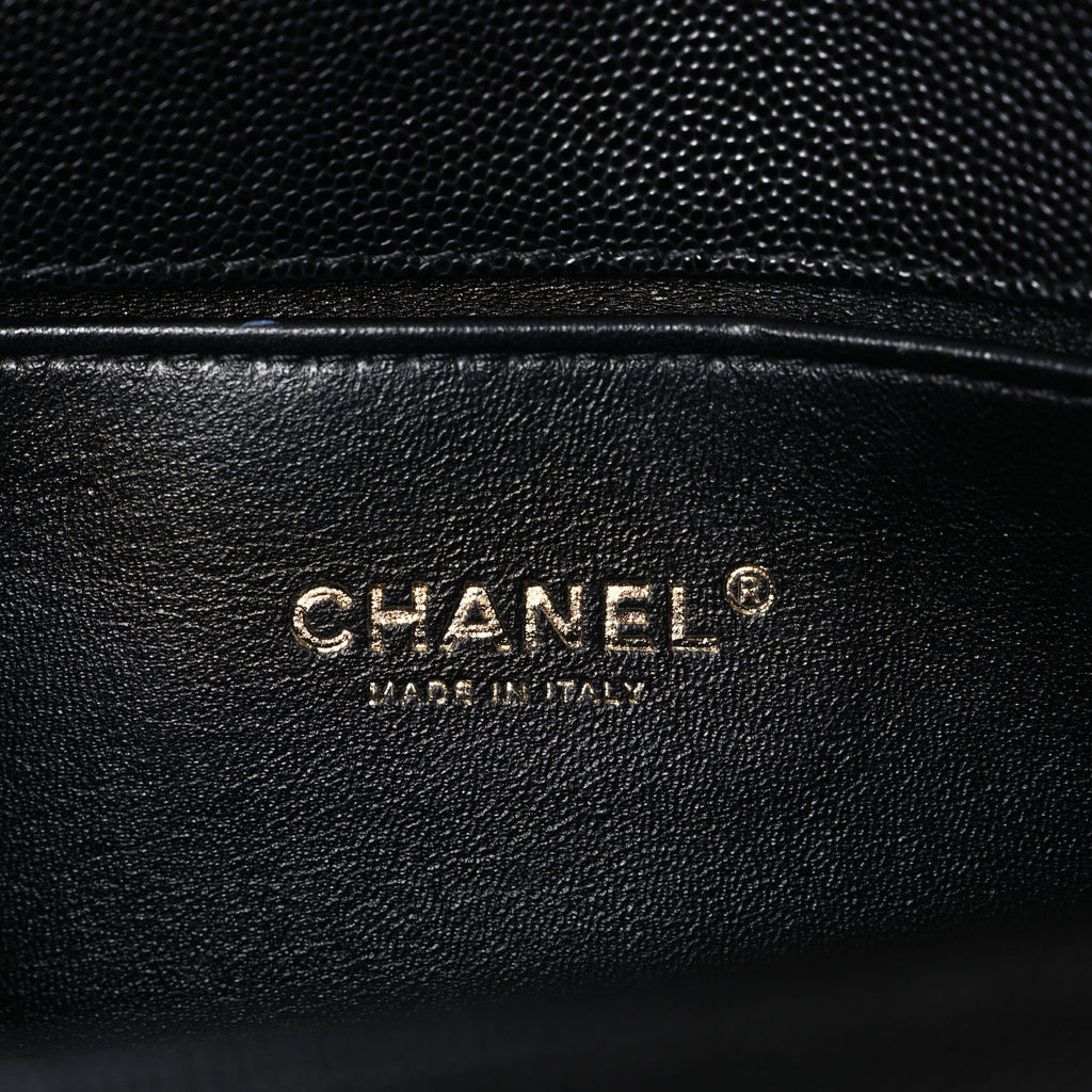 Caviar Quilted Medium Boy Flap Black