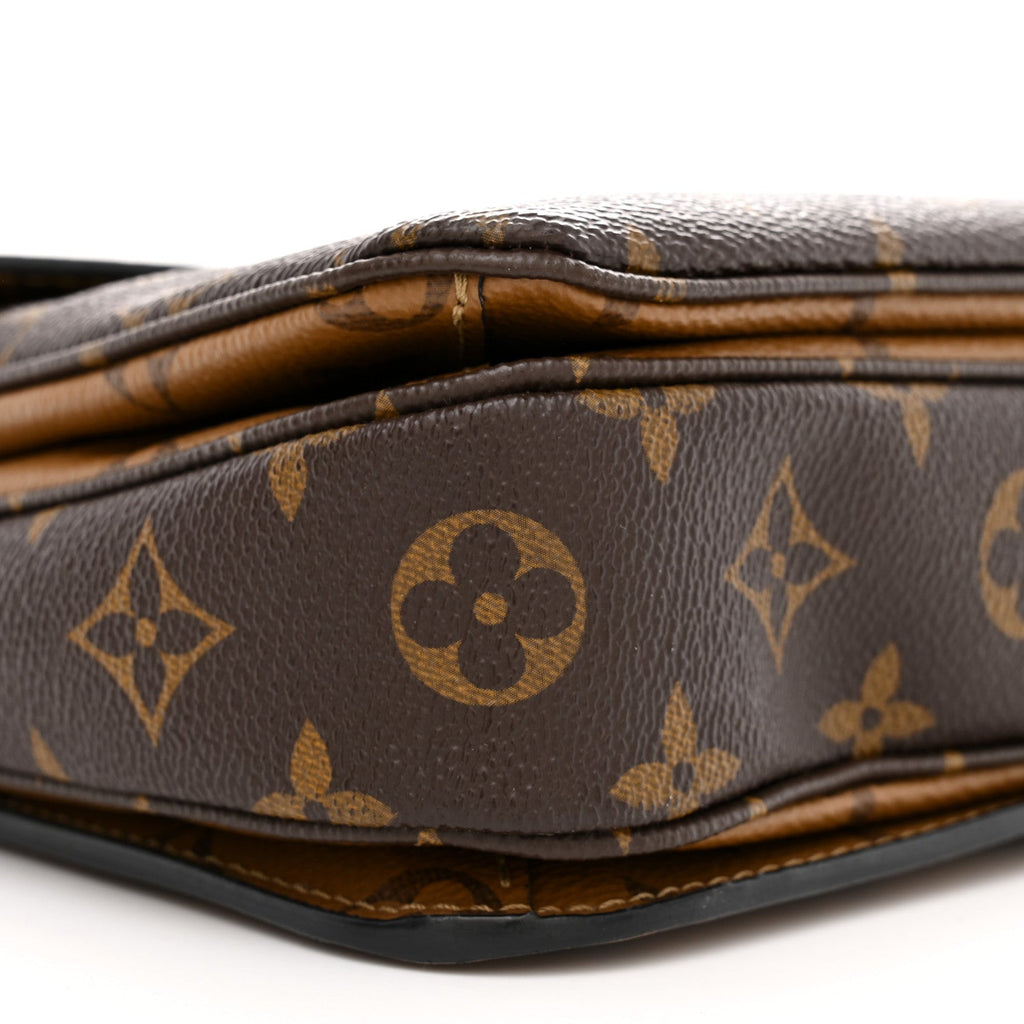 Reverse Monogram Pochette Metis