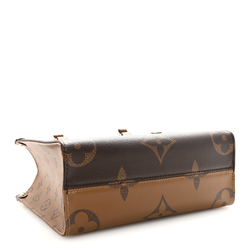 Reverse Monogram Giant Onthego PM PM