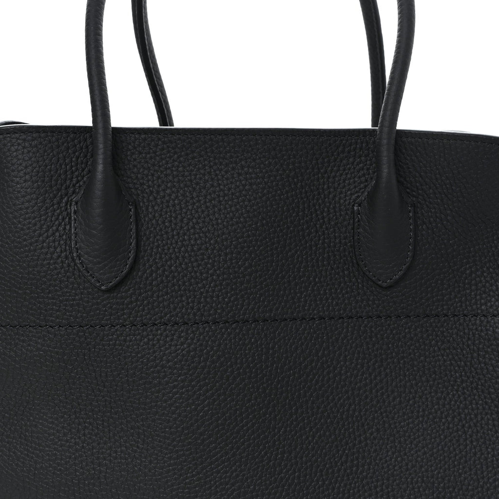 Grained Calfskin Soft Margaux 17 Black