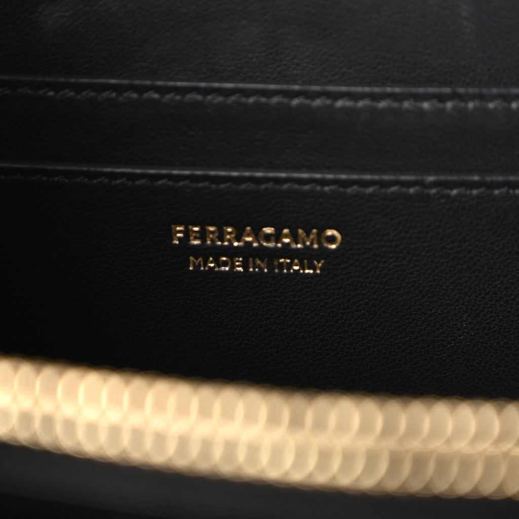 Washed Calfskin Medium Hug Soft Bicolor Shoulder Bag Black Testa Di Moro