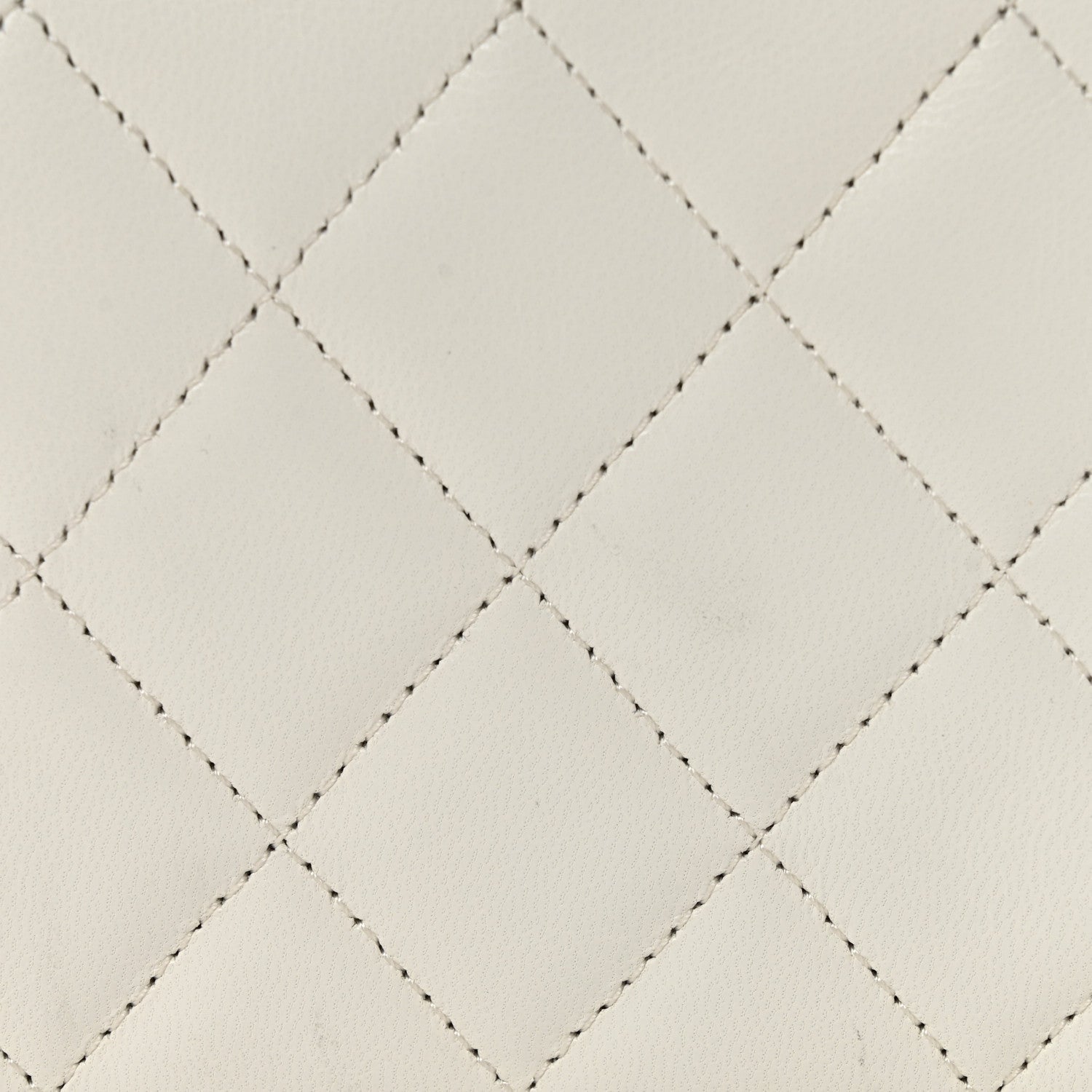 Goatskin Quilted Punk Essentials Vanity Case With Chain White