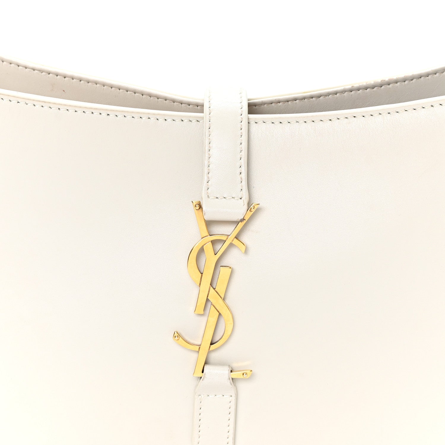 Smooth Calfskin Le 5 A 7 Hobo Crema Soft