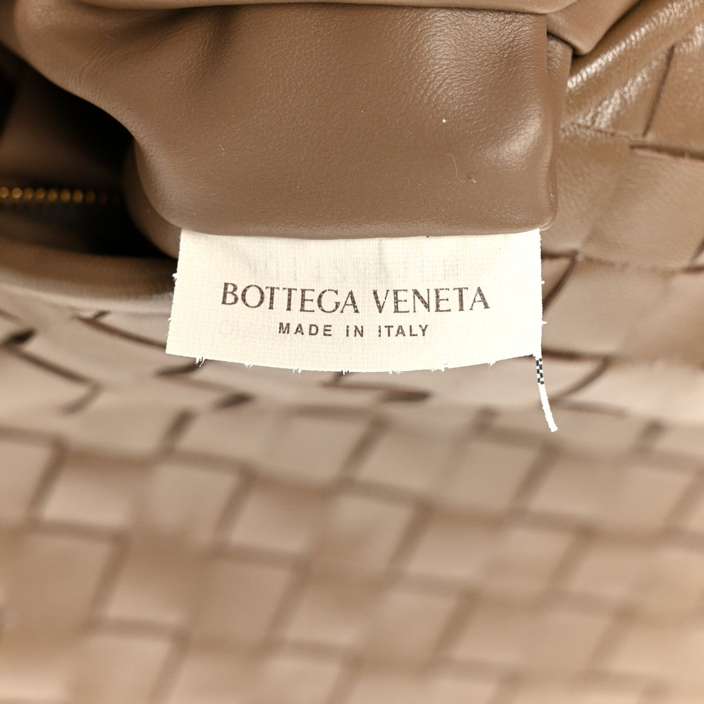 Calfskin Intrecciato Small Hop Pinecone