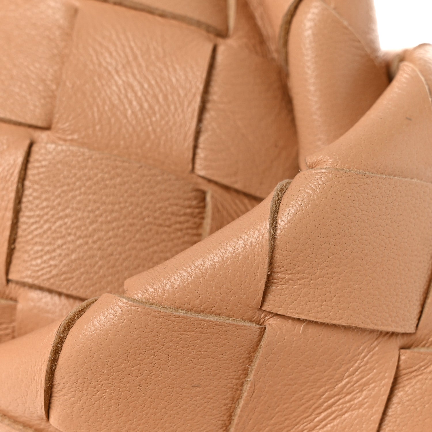 Nappa Intrecciato Mini BV Twist Almond