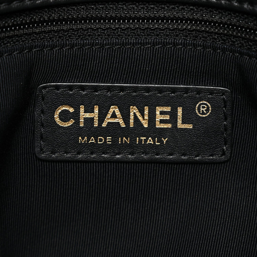 Calfskin Quilted Medium Chain Me Flap Black