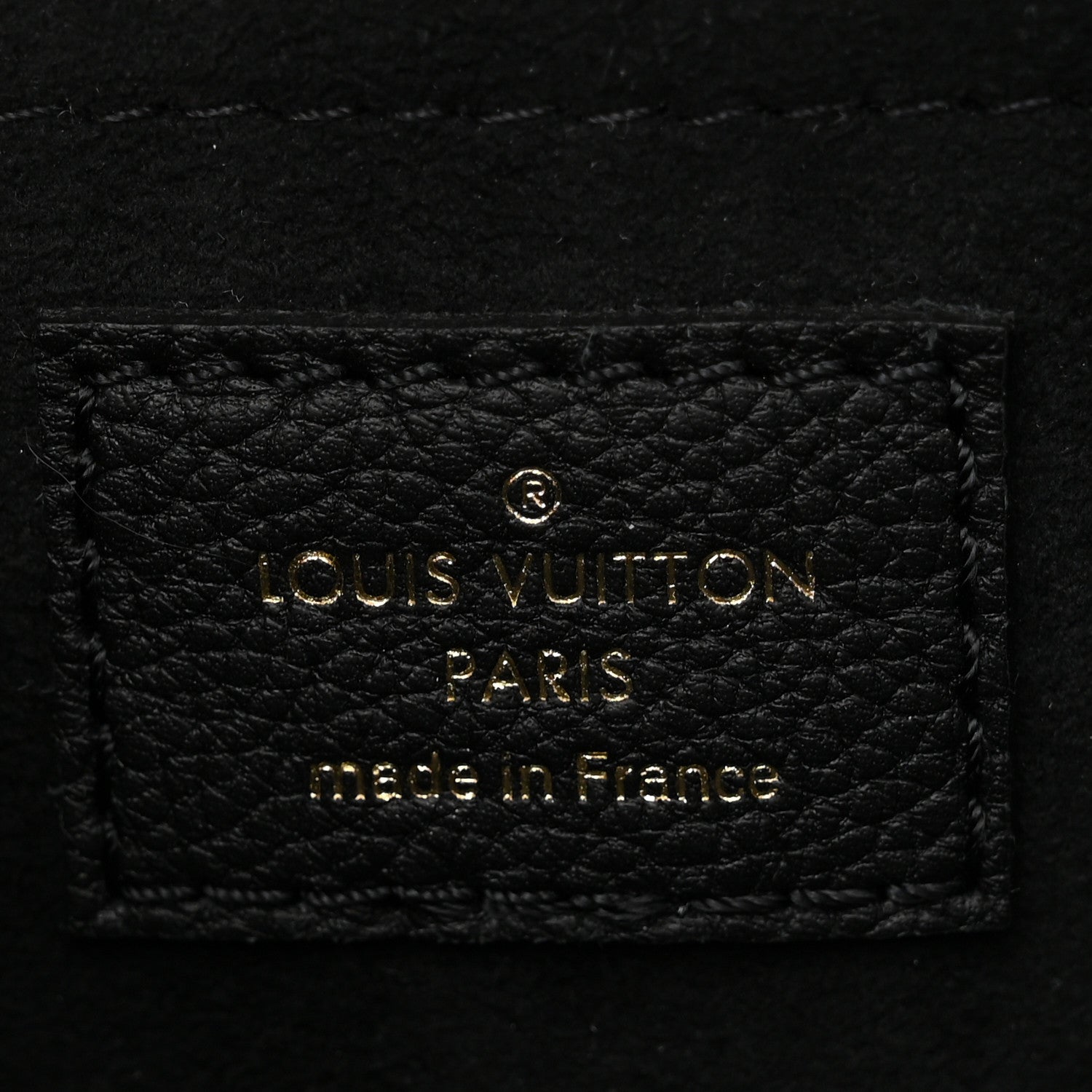 Grained Calfskin Lockme Tender Black