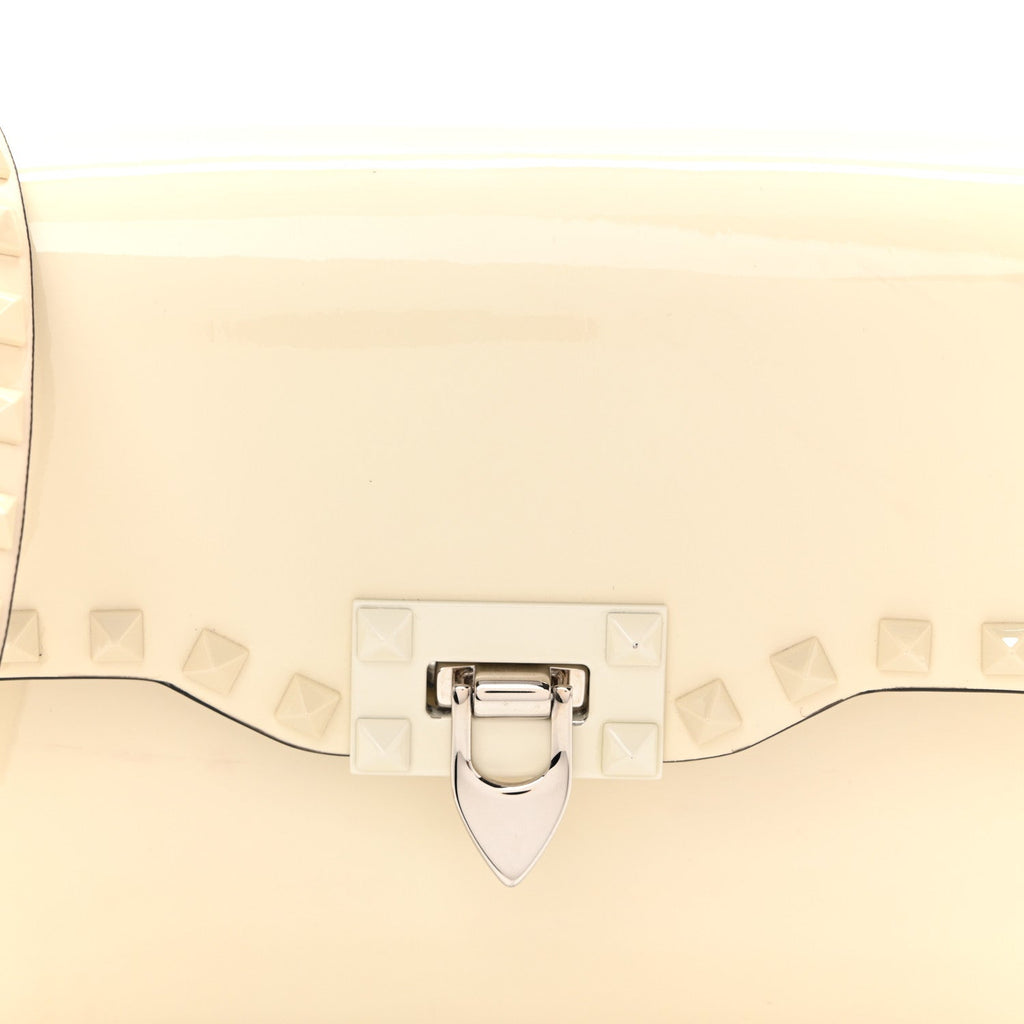 Patent Monochrome Medium Rockstud Flip Lock Crossbody Bag Light Ivory