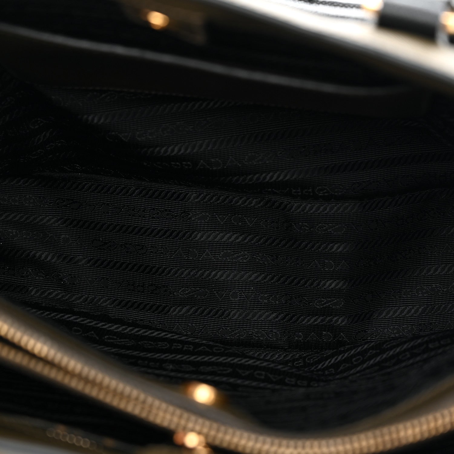 Saffiano Lux Bi-Color Medium Tote Militare Black