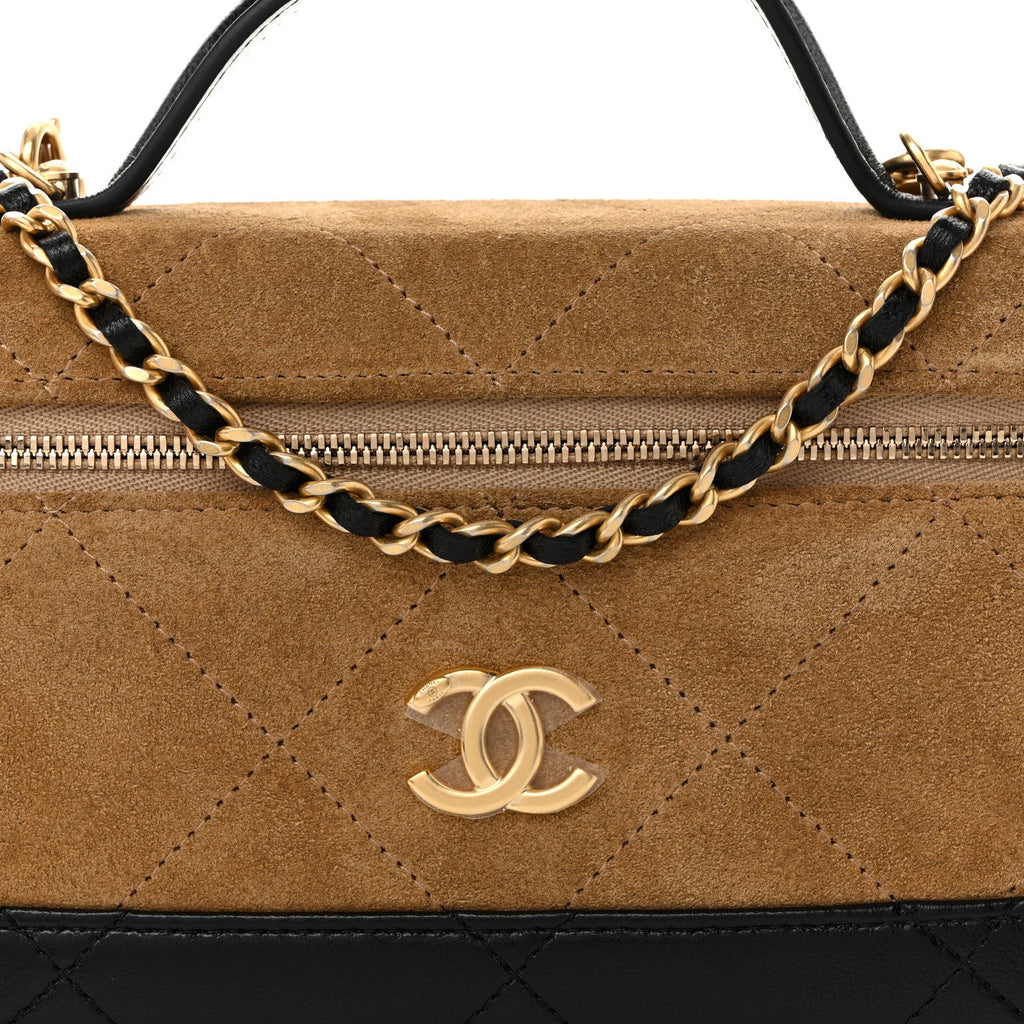 Suede Calfskin Shiny Lambskin Quilted Top Handle Slim Vanity Case With Chain Beige Black