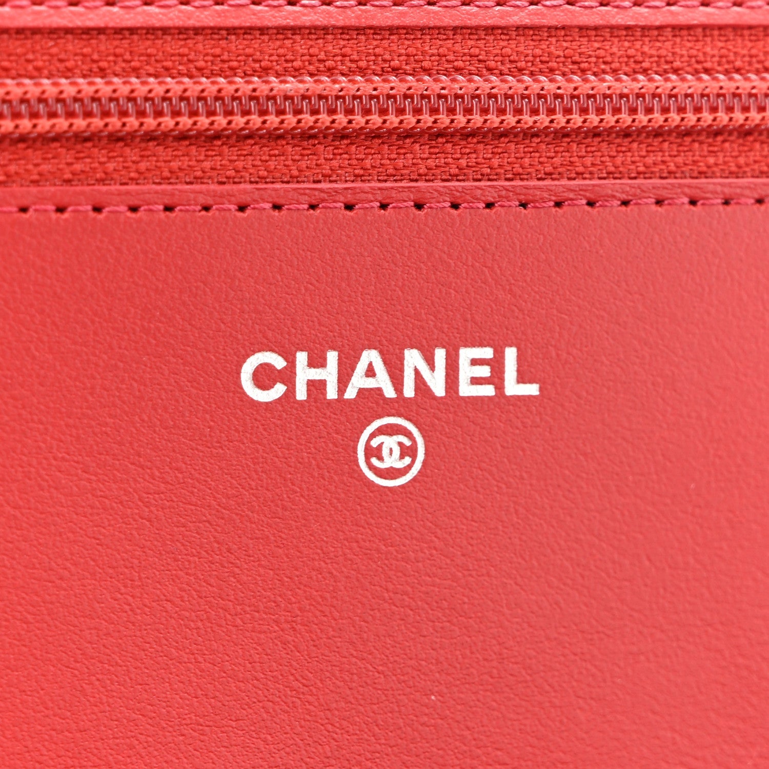 Caviar Quilted Boy Wallet On Chain WOC Red