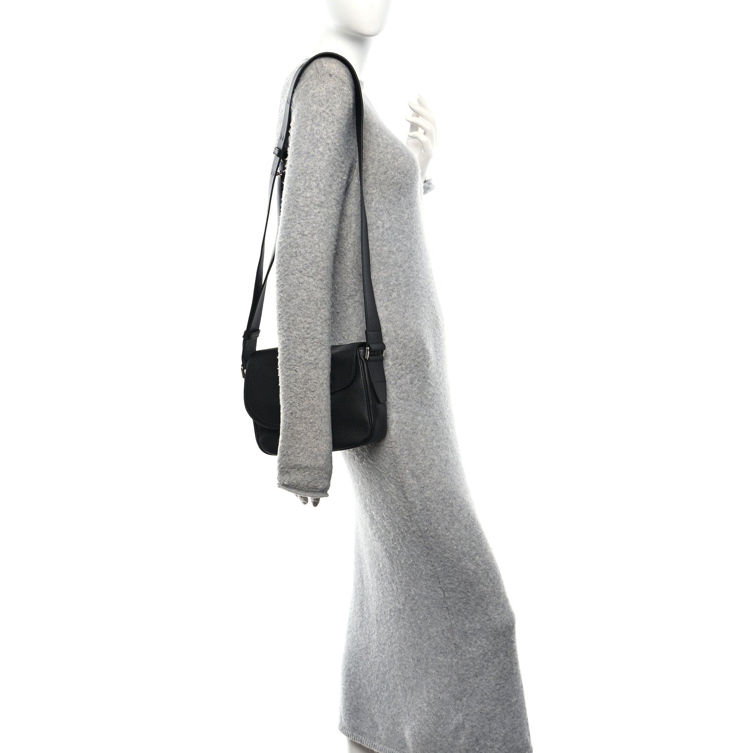 Grained Calfskin Saddle Messenger Bag Black