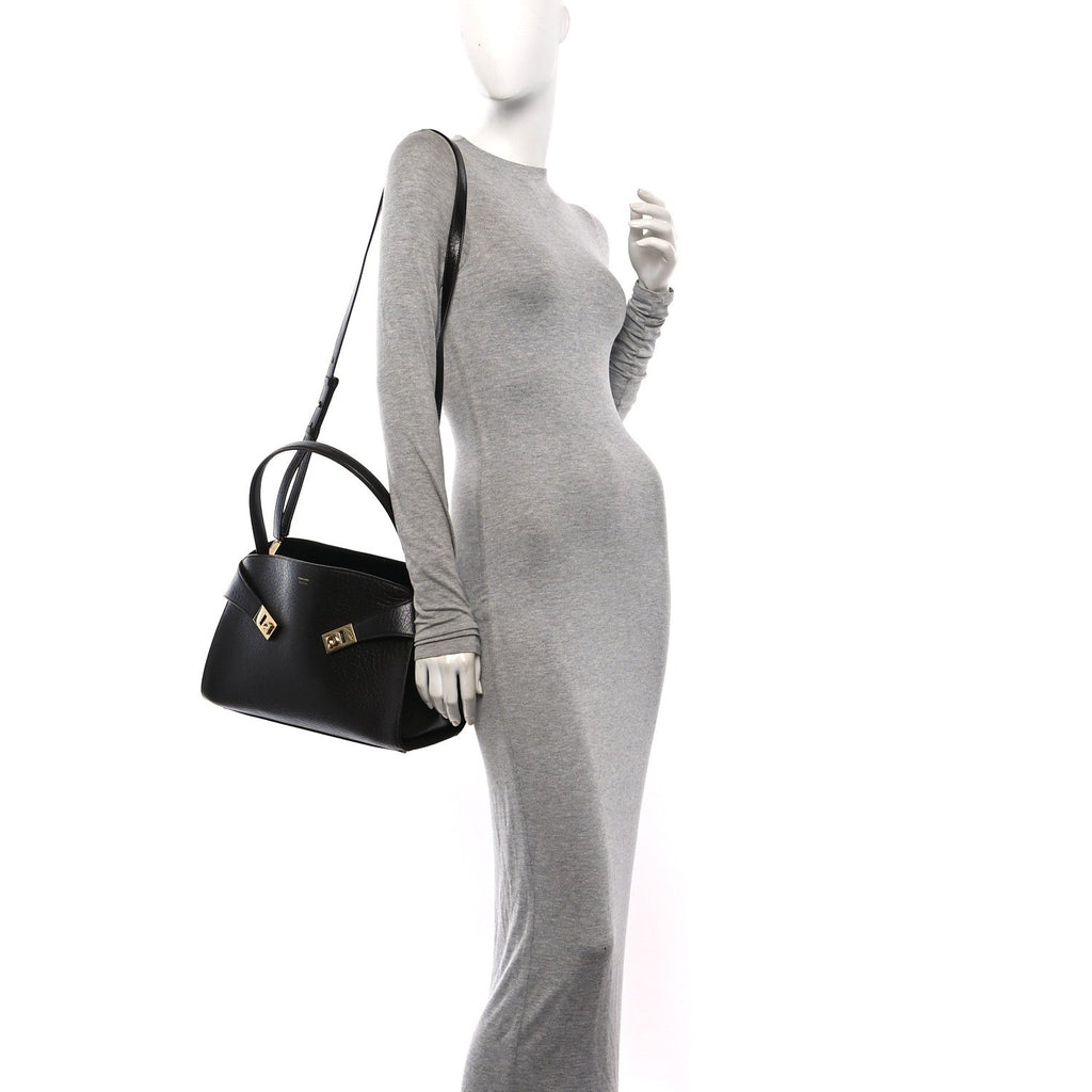 Washed Calfskin Medium Hug Soft Bicolor Shoulder Bag Black Testa Di Moro